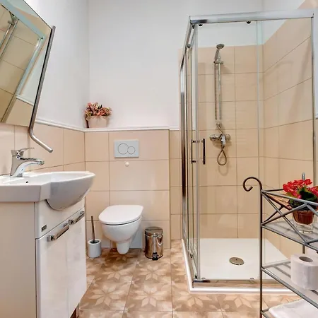 Charlotta ホテル イェドリナ・ズドルイ