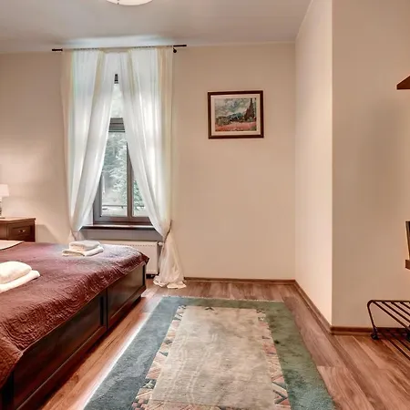 Charlotta Hotel