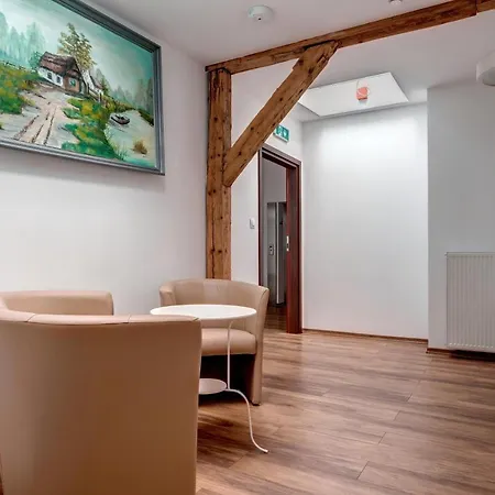 Charlotta イェドリナ・ズドルイ