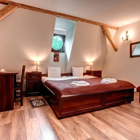 Hotell Charlotta 3*