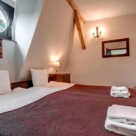 Hotell Charlotta 3*