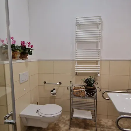 Charlotta Hotel