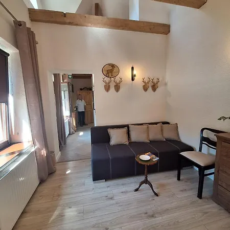 Hotel Charlotta 3*